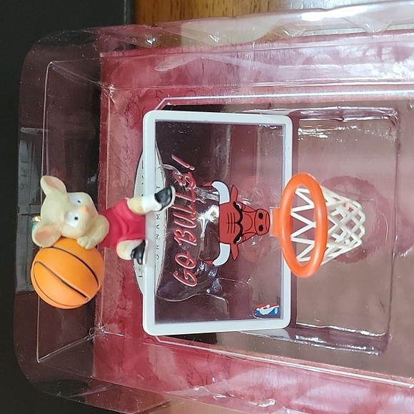 Set of Vintage Chicago Bulls Christmas Ornaments - Picture 4 of 5